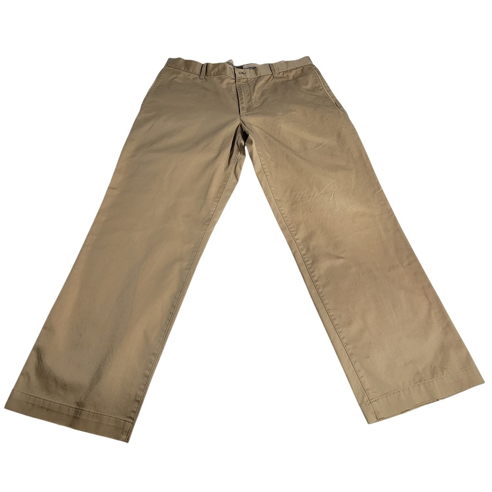 GapKHAKIS Classic Mens 38x32 Tan Khaki Straight Leg Chino Pants RN54023